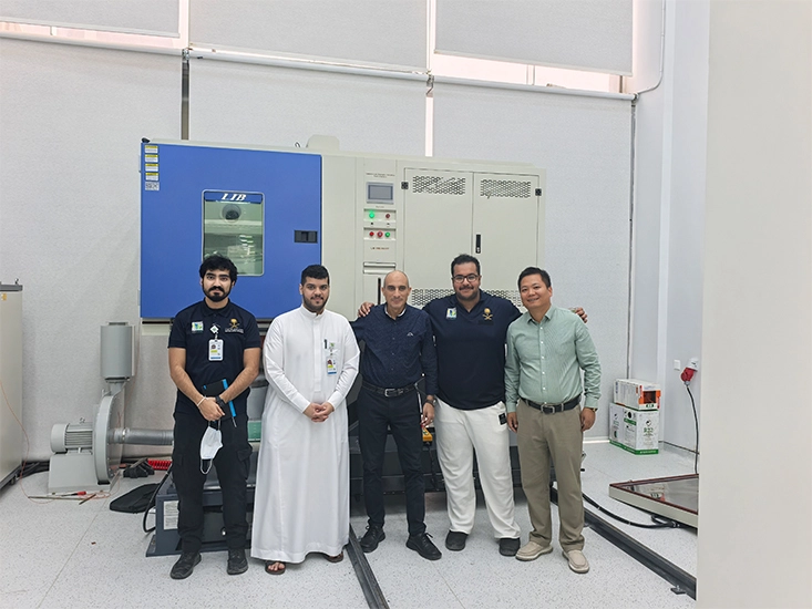 El EQUIPO DE LIB visitó al socio de alta tecnología de Arabia Saudita para ayudar con la capacitación MIL-STD-810G de equipos y construcción de laboratorios