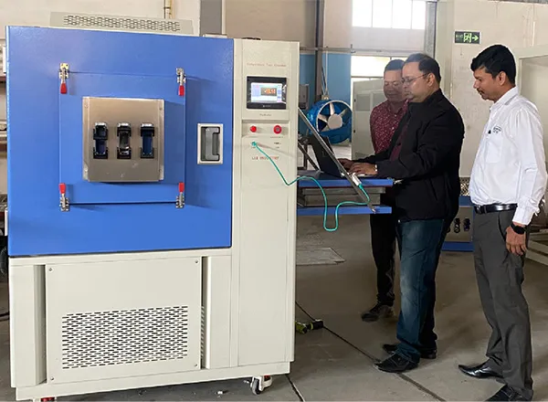 Soluciones personalizadas de cámara de temperatura: La industria LIB admite pruebas de resistencia y PCB de alta precisión